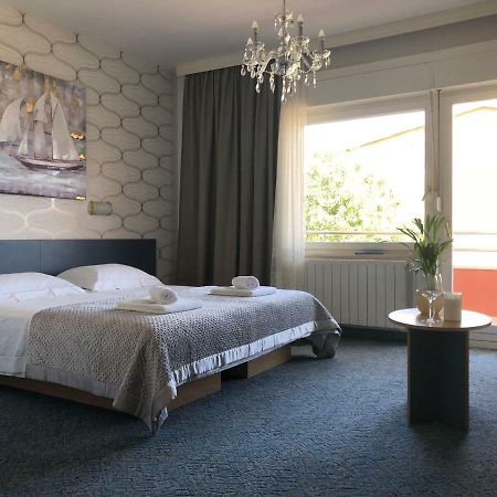 Rooms Ana Stobreč Eksteriør billede
