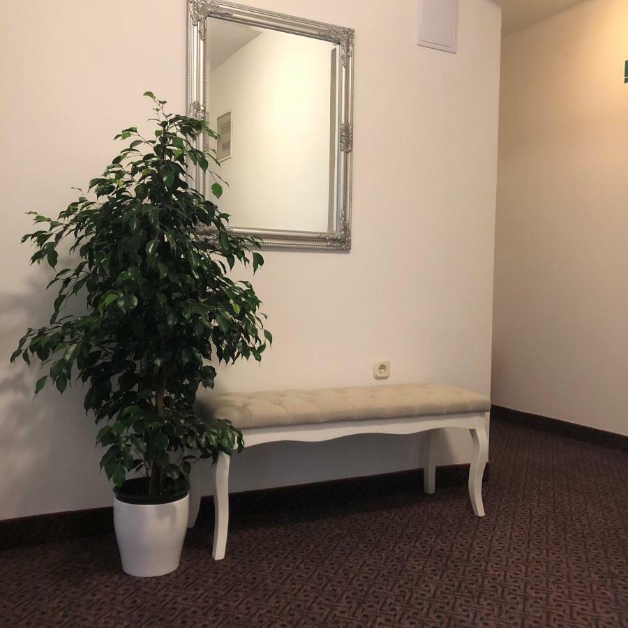 Rooms Ana Stobreč Eksteriør billede